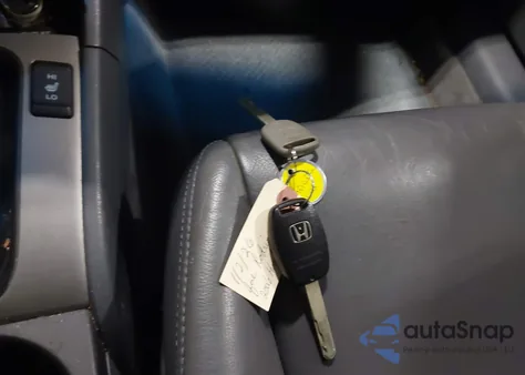 2005 Honda Accord 2.4 Ex из США, поврежденный, VIN 1HGCM56875A098832